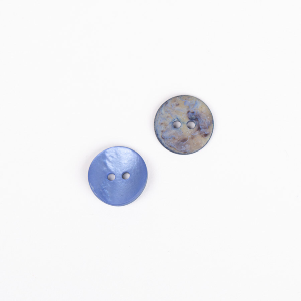 DROPS Round blue 15 mm (no. 621)