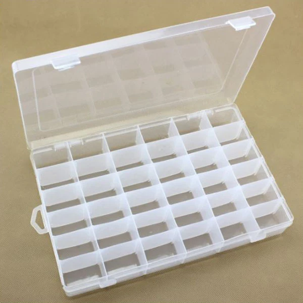 Plastboks med låg, transparent, 27,7x17,8 cm, 36 rum