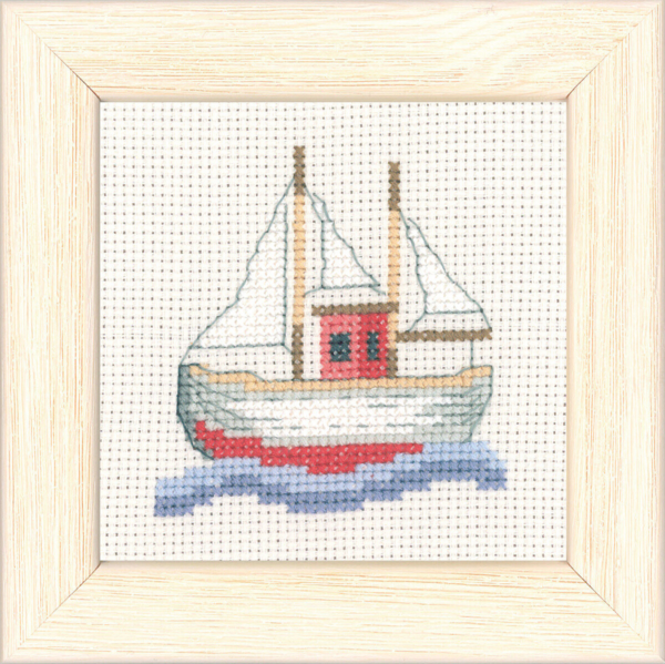 Embroidery Kit Fishing Boat 9 x 9 cm / 4 x 4 in R5376