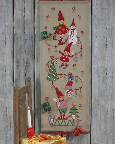 Embroidery Kit Elves w/ Sled & Gifts