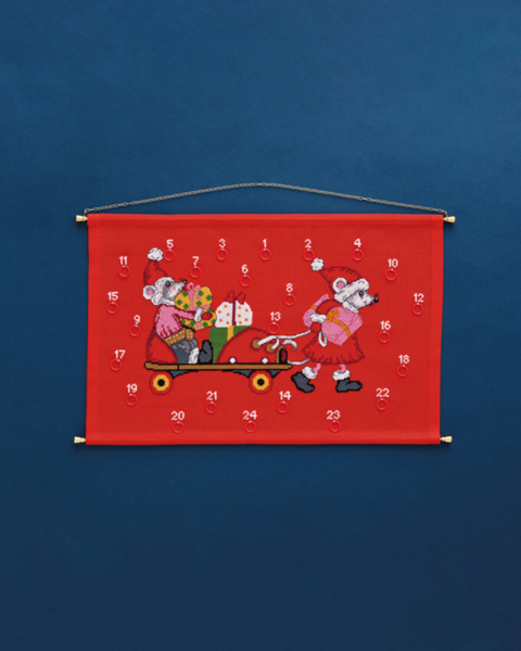 Embroidery Kit Mouse in Roller Skate 46 x 30 cm / 18 x 12 in B5205/46