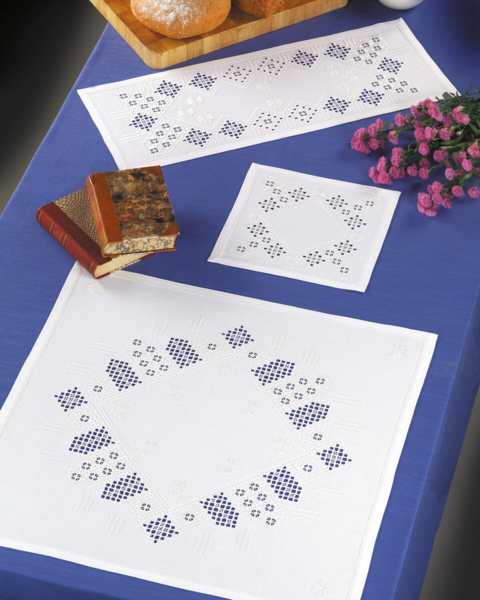 Embroidery Kit White on white 27 x 70 cm / 10.63 x 27.56 in