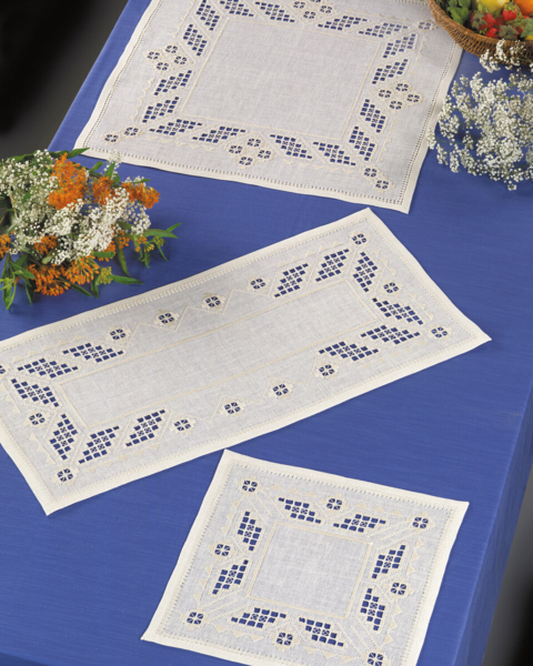 Embroidery Kit Hardanger 35 x 74 cm / 13.78 x 29.13 in