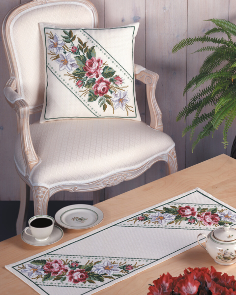 Embroidery Kit Flowers 27 x 76 cm / 10.63 x 29.92 in