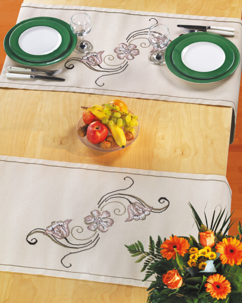 Embroidery Kit Partner runner 44 x 119 cm / 17.32 x 46.85 in