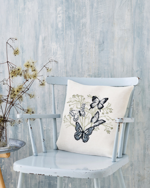 Embroidery Kit Butterflies 40 x 40 cm / 15.75 x 15.75 in