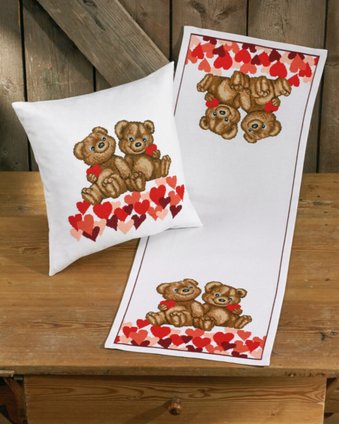 Embroidery Kit Heart teddy bears 40 x 40 cm / 16 x 16 in