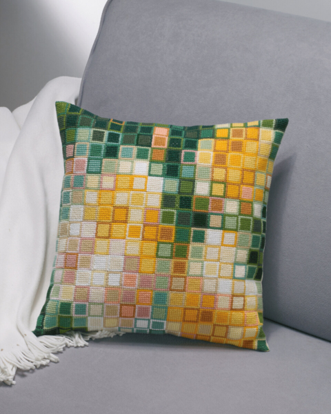 Embroidery Kit Pixel roses 38 x 38 cm / 15 x 15 in