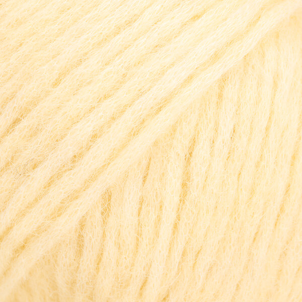 DROPS Air 65 Light yellow (Uni Colour)