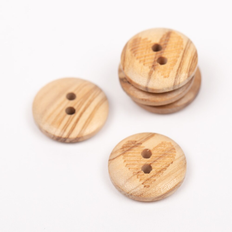 DROPS Heart (Wood), Button, 15 mm (No. 814)