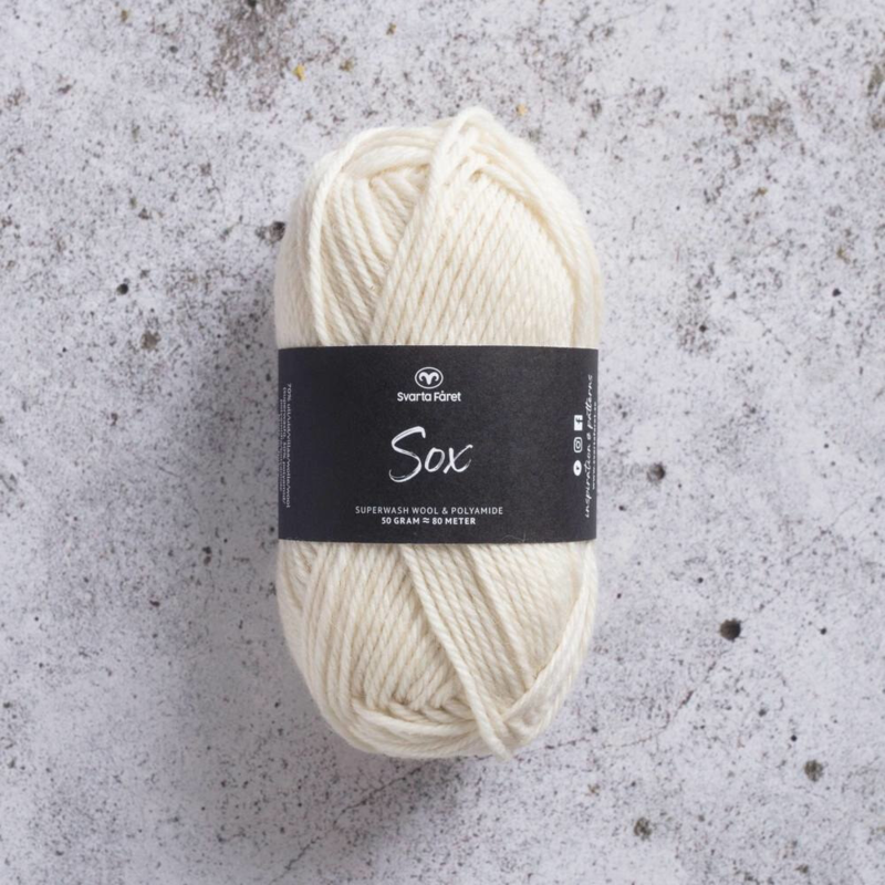 Svarta Fåret Sox 50 g 205 Natural white