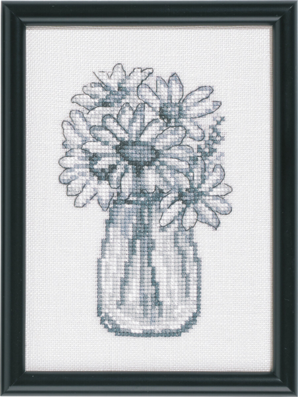 Embroidery Kit Marguerite 12 x 17 cm / 4.72 x 6.69 in