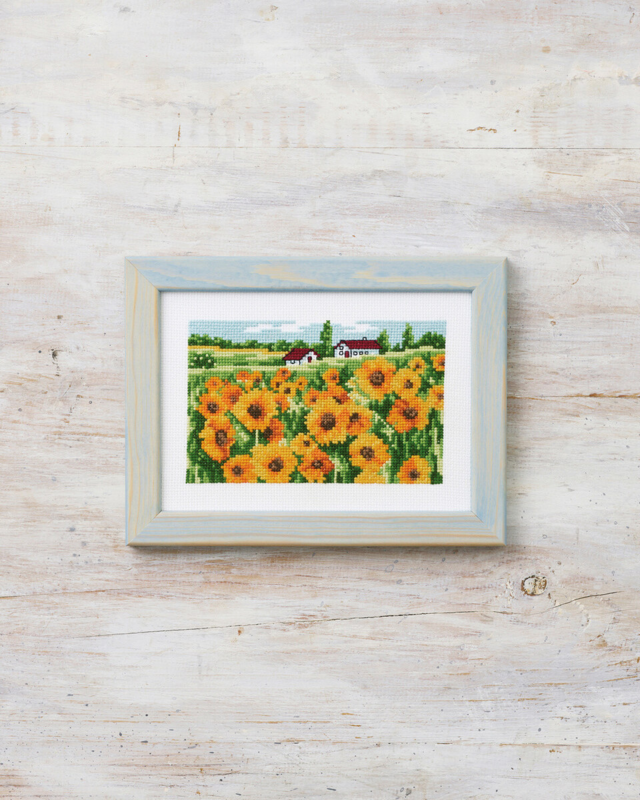 Embroidery Kit Sunflower Field 18 x 13 cm / 7 x 5 in