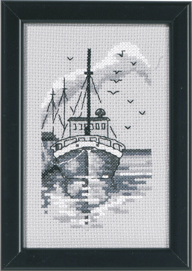 Embroidery Kit Fishing Boat 9.5 x 14.5 cm / 3.74 x 5.71 in