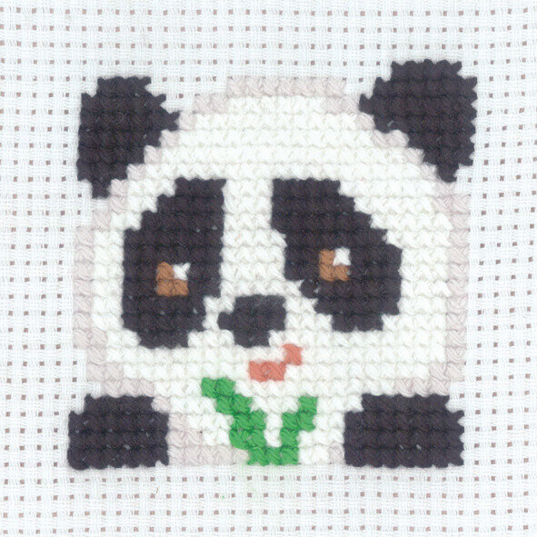Embroidery Kit Panda 8 x 8 cm / 3.15 x 3.15 in