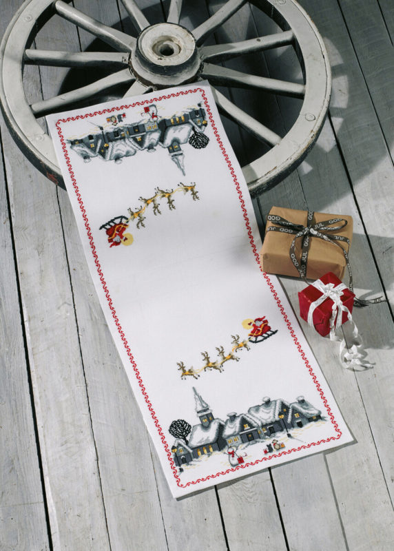 Embroidery Kit Santa's Sleigh 34 x 87 cm / 13.39 x 34.25 in