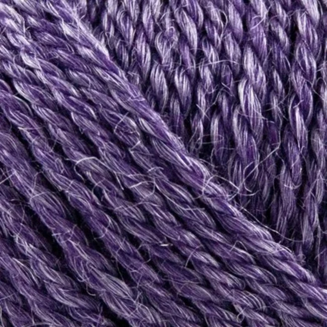 Onion No.4 Organic Wool+Nettles 812 Dark purple