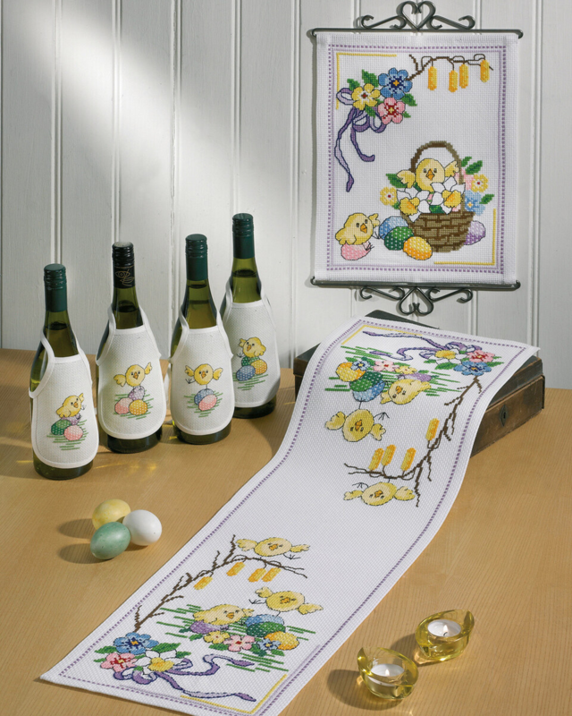 Embroidery Kit Easter Chicks 28 x 95 cm / 11 x 37 in