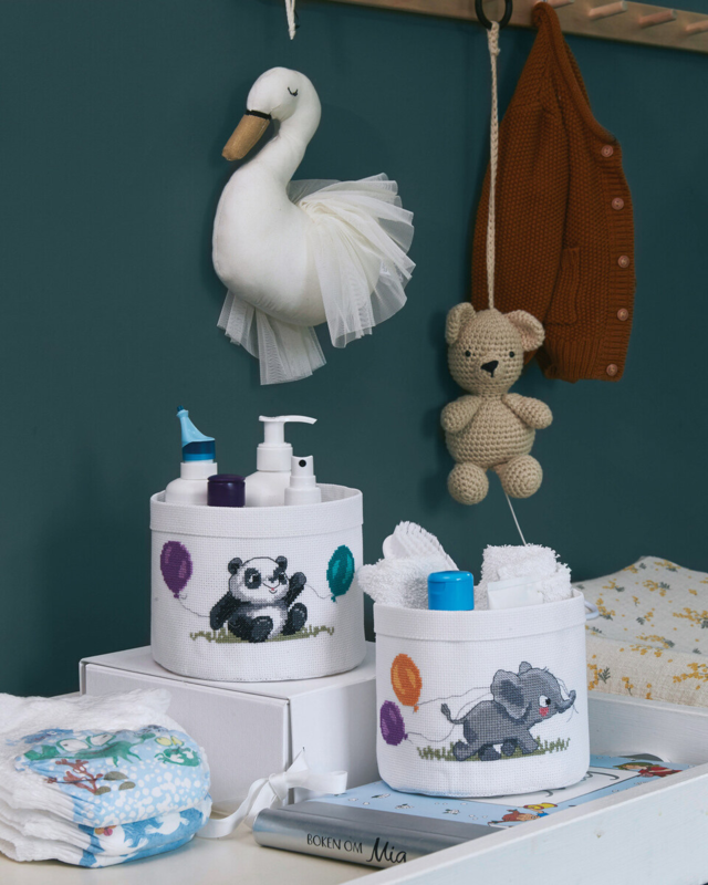 Embroidery Kit Panda 17 Ø / 6.69 in dia.