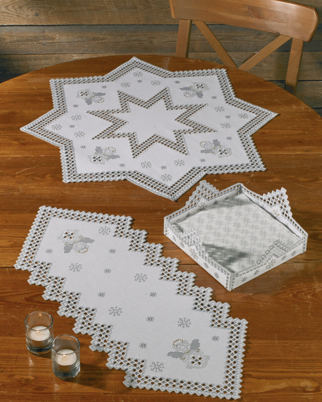 Embroidery Kit Winter Hardanger 21 x 21 cm / 8 x 8 in