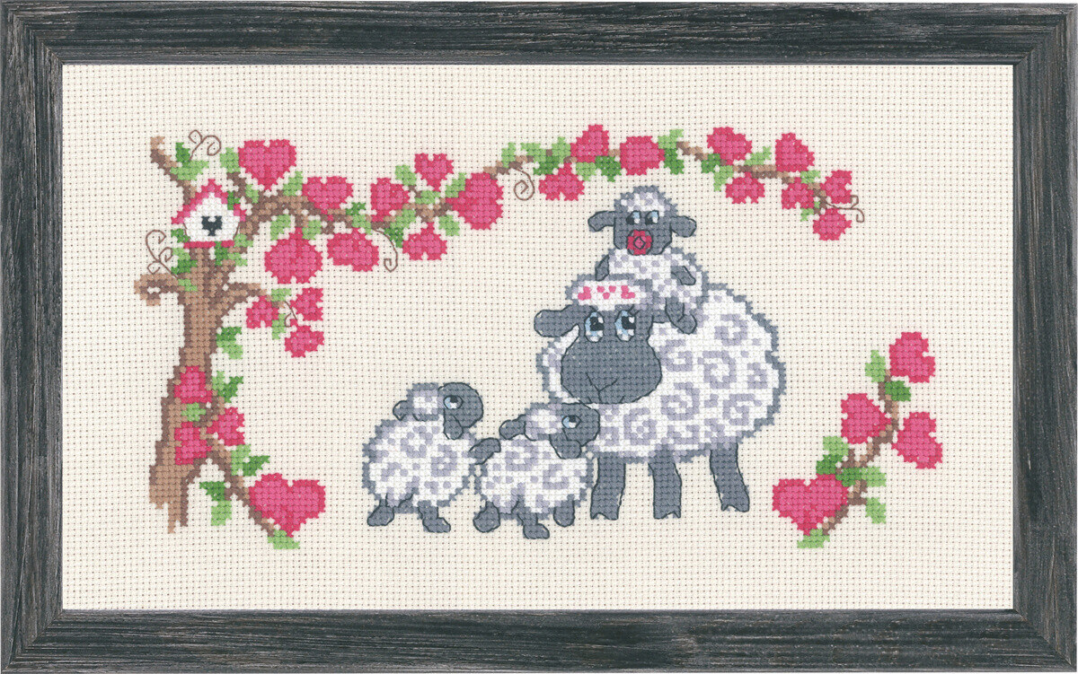 Embroidery Kit Sheep Family 16 x 28 cm / 6 x 11 in