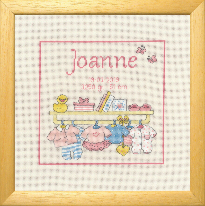 Embroidery Kit Bobbi Joanne 22 x 22 cm / 9 x 9 in