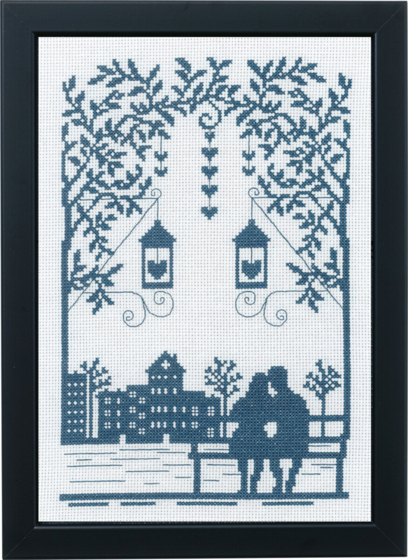 Embroidery Kit Couple on bench 29 x 20 cm / 11.42 x 7.87 in