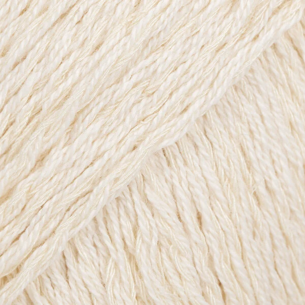 DROPS Belle 02 Off white