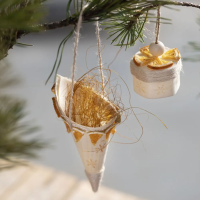 Cones 12 pcs.