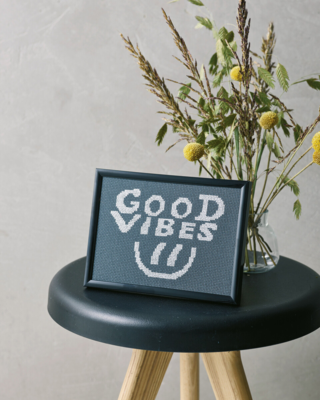 Embroidery Kit Good vibes 18 x 13 cm / 7.09 x 5.12 in