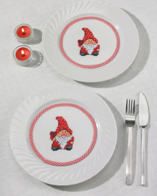 Embroidery Kit Gnome flacons Ø 16 cm / Ø 6 in dia.
