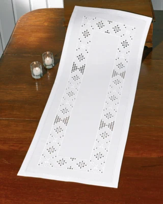 Embroidery Kit Hardanger white 39 x 102 cm / 15.35 x 40.16 in