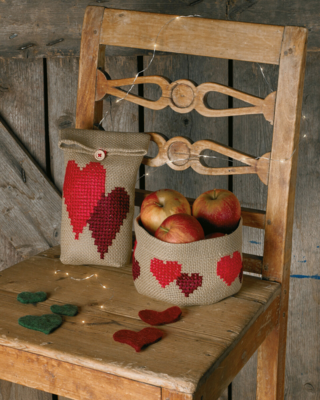 Embroidery Kit Gift bags heart 14 x 23 cm / 6 in x 9 in